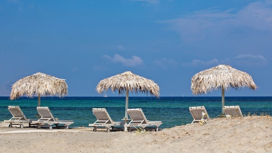 Ето колко са повишени цените по плажовете в Гърция