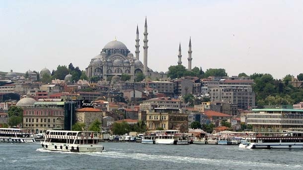 Скок на чуждестранните туристи в Истанбул