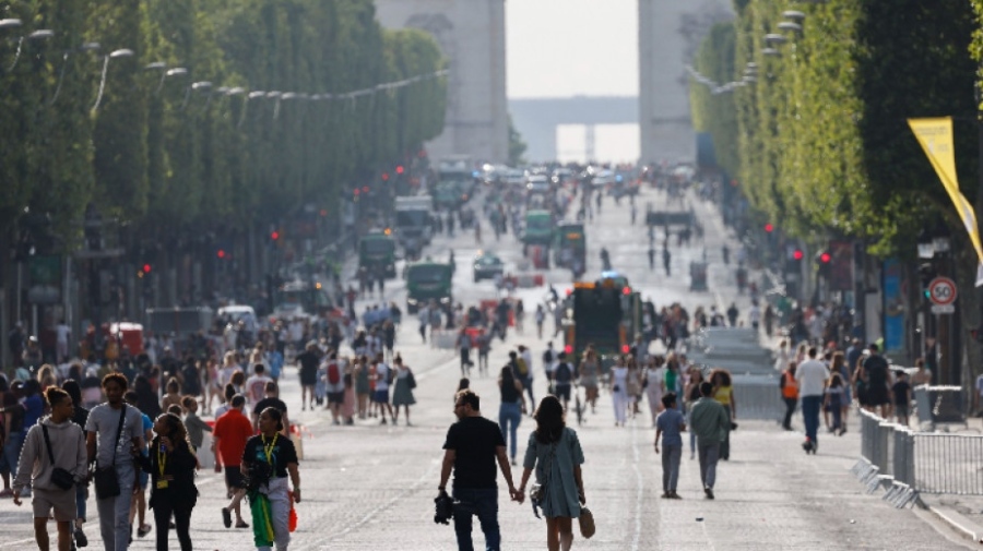 Париж ще достигне посетителите от преди пандемията скоро