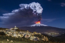 Летището на Катания е затворено заради вулкана Етна