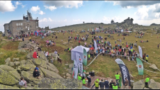 Ден на туризма – стотици българи изкачиха Черни връх