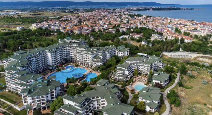 Emerald Beach Resort & Spa стартира сезон Златна морска есен 2023