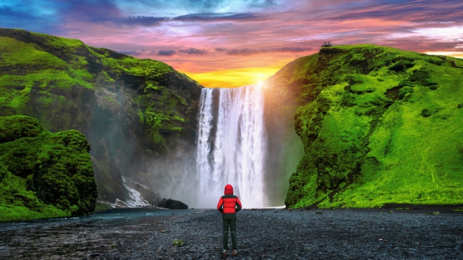 Исландия въвежда туристическа такса, за да защити природата си