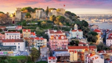 Португалия отчете рекорд в туризма през август