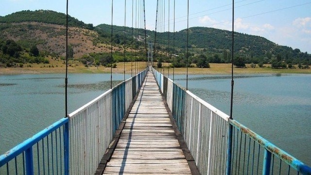 Родопското селце Лисиците и неговият мост към света