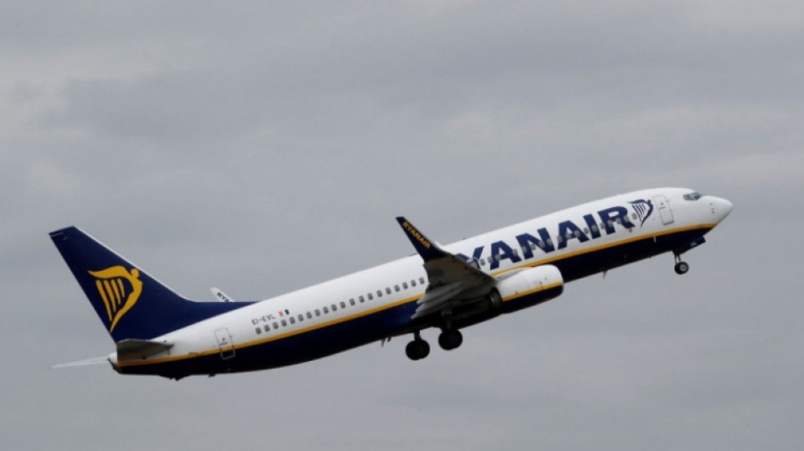Ryanair поведе борба срещу ограниченията за цените на билетите ѝ в Европа