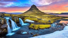 Исландия ще се бори със свръхтуризма