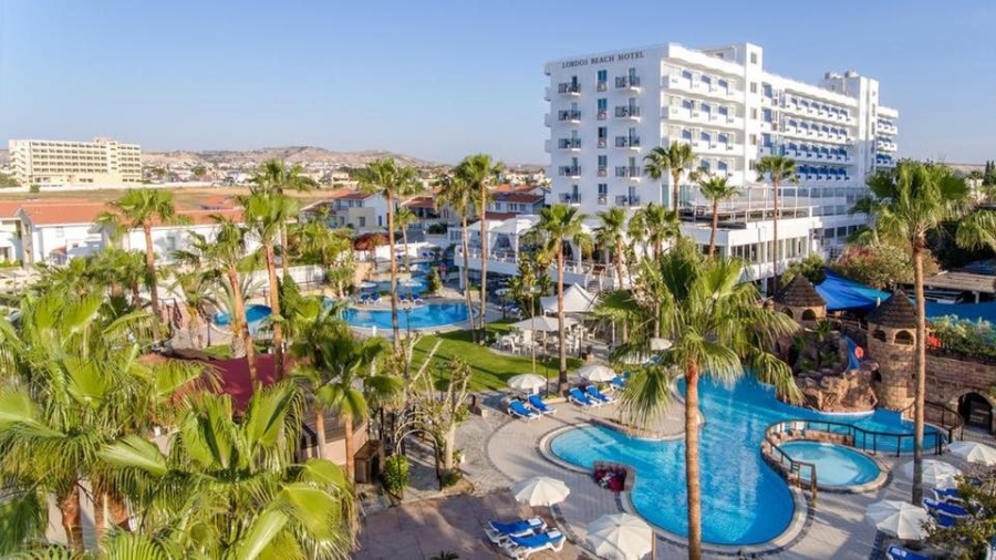 Кипър завършва туристическото лято с над 85% заетост на хотелите