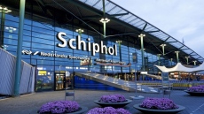 Нидерландия се отказва от намеренията си да ограничи полетите на летище Схипхол
