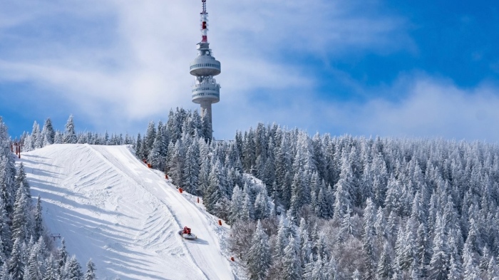 В началото на декември Пампорово посреща първите туристи за зимния сезон
