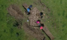 Любители археолози откриха западнал дворец на Тюдорите