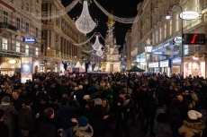 Виена посреща Нова година с валс на открито