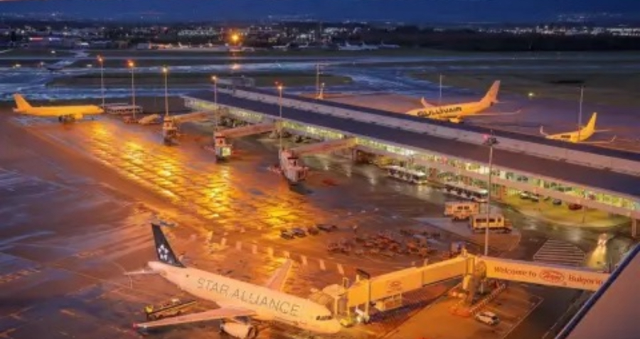 Близо 50 пътници на летище София изпуснаха полетите си заради забавени проверки