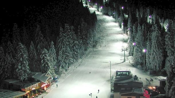 Нощното ски каране се завръща на Боровец