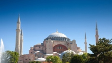 От 15 януари: 25 евро такса за посещение на Света София в Истанбул