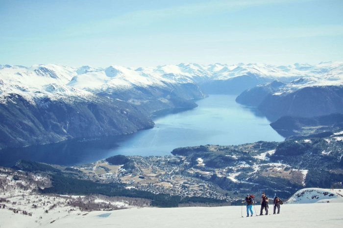 Меката зима пренасочи ски туристите от Алпите към Скандинавия