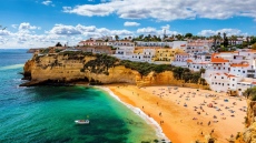 Португалия – страната на хубавата храна, вино и безкрайните плажове