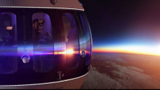 Луксозна капсула ще превозва туристи до космоса от догодина