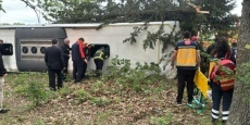 Автобус с българска регистрация се преобърна в Турция, 11 са ранени 