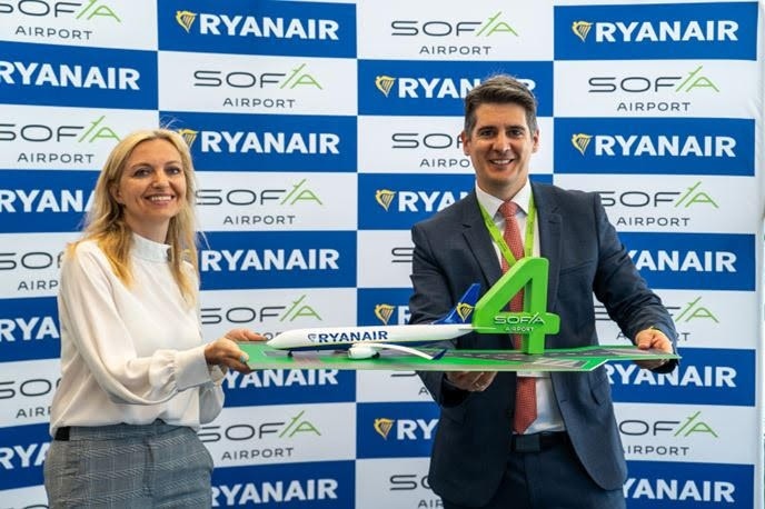 Ryanair базира нов самолет в София и пуска 5 нови маршрута 