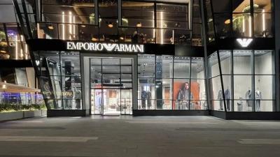 Emporio Armani откри нов магазин и първото Armani/Caffè в Бургас